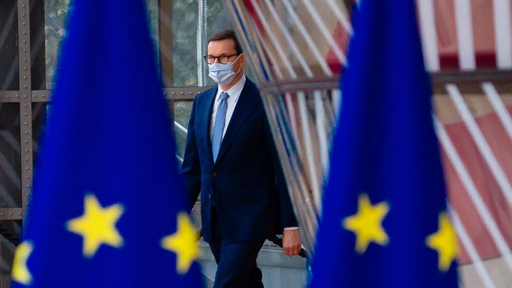 Polský premiér přiostřil boj s Bruselem, mluví o „třetí světové“